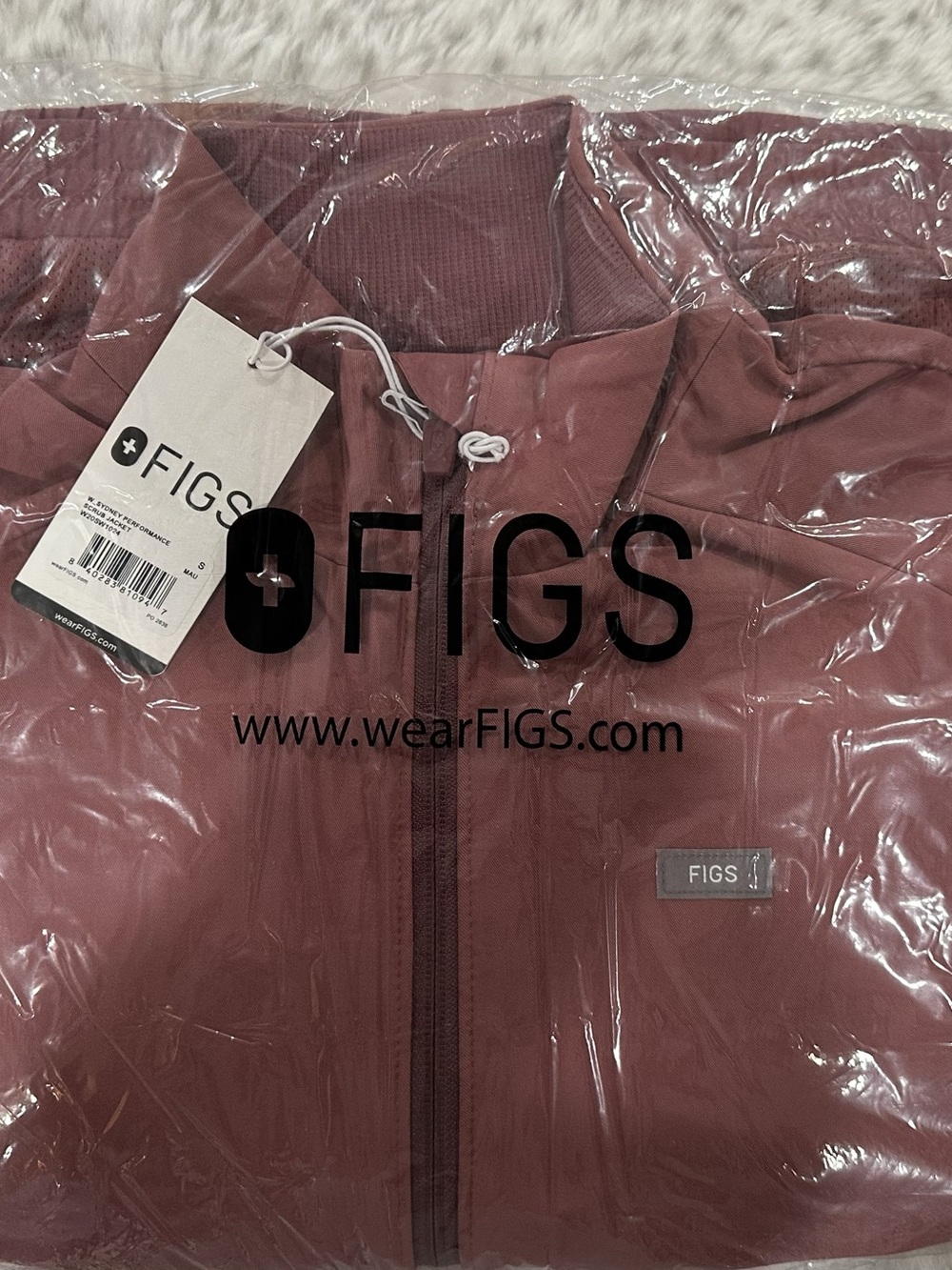 FIGS Sydney Performance Scrub Jacket in Mauve Small NWT